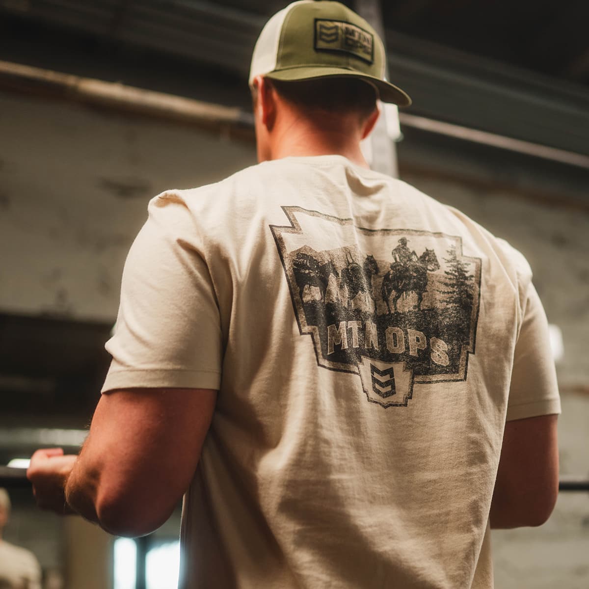 Pack-Line-Tee-Web-PDP-Lifestyle-05.jpg
