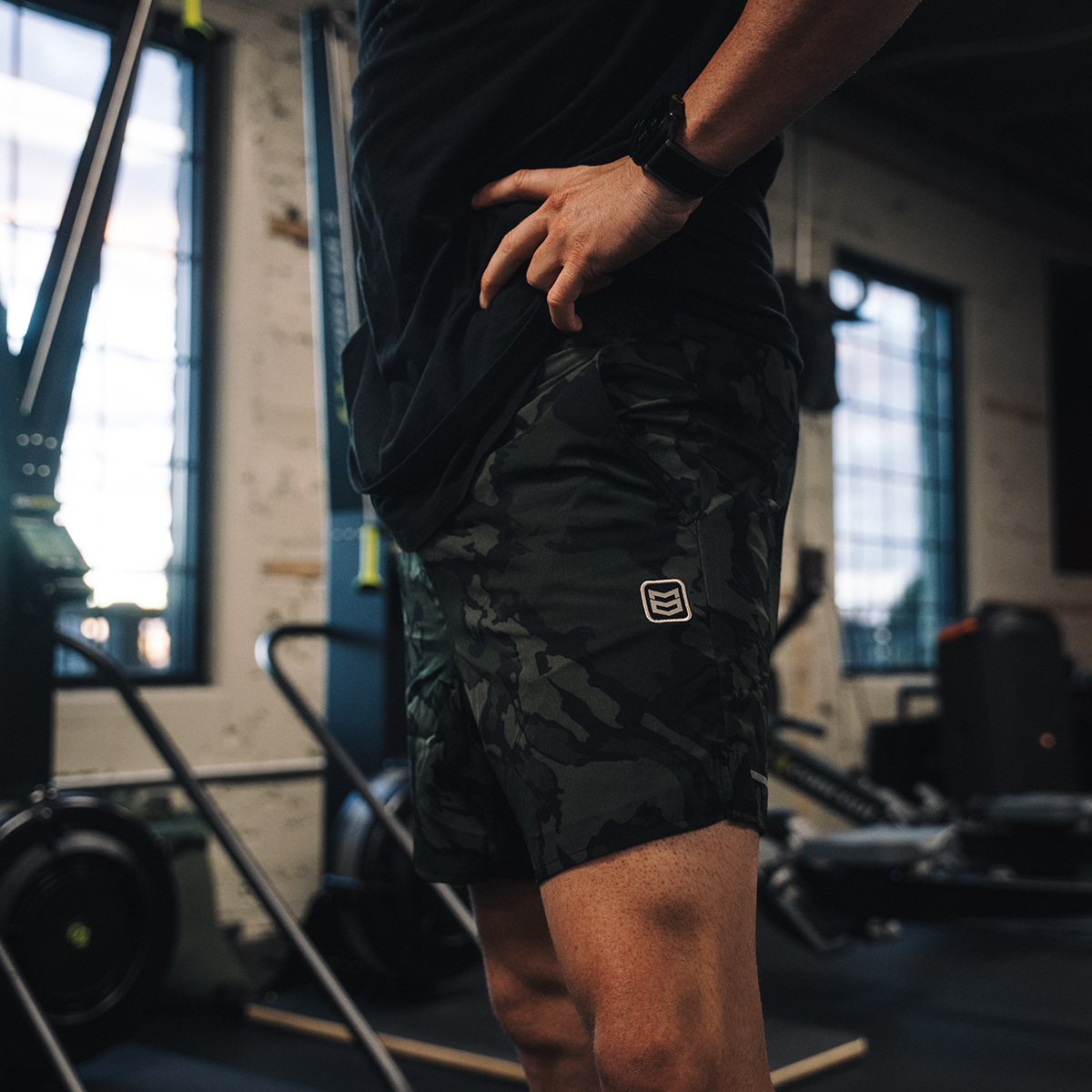 prime-shorts-shadow-camo-mtn-ops-gym-poses-DSC00220_bb968de7-2594-4fb1-8868-c6cd61aca22c.png
